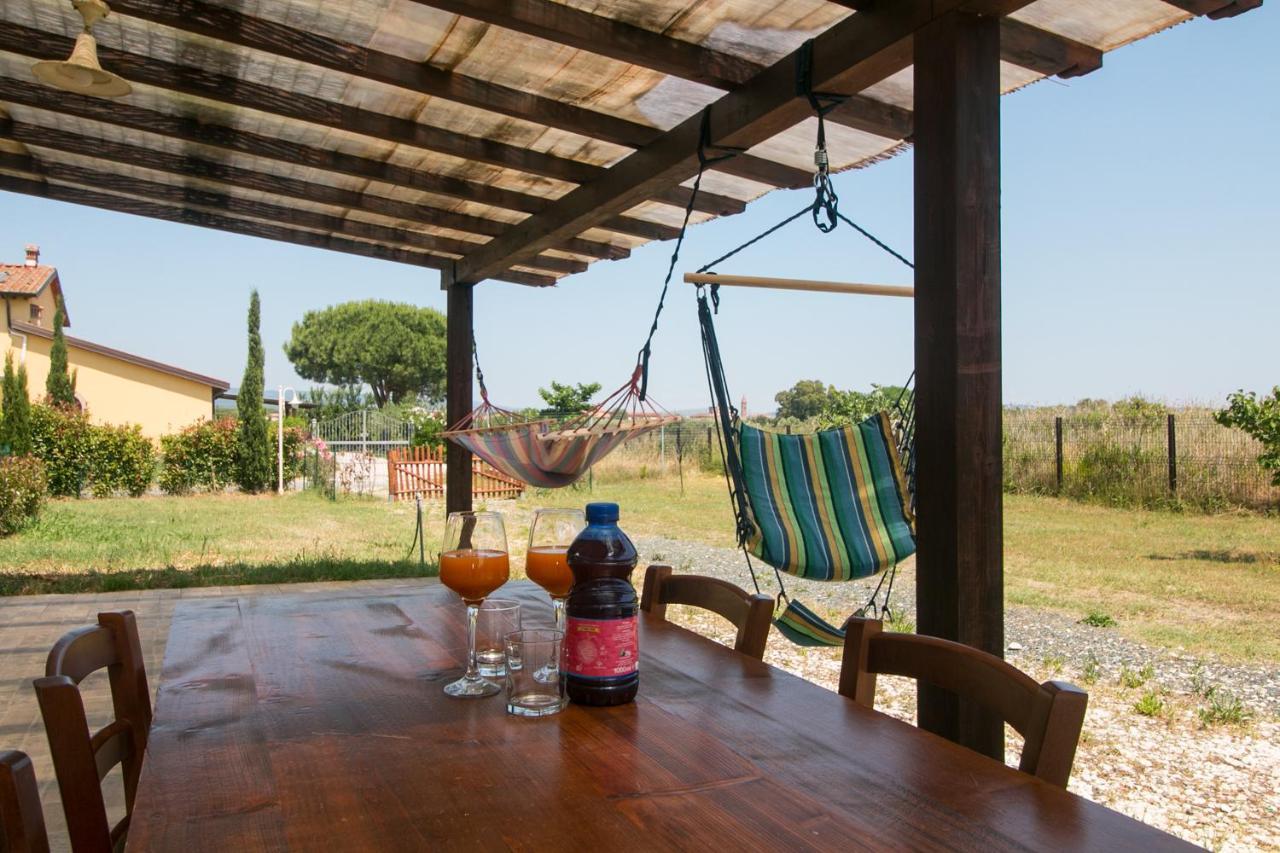 Fattoria Palazzeta - Pet & Family Friendly Aparthotel Cecina  Exteriör bild