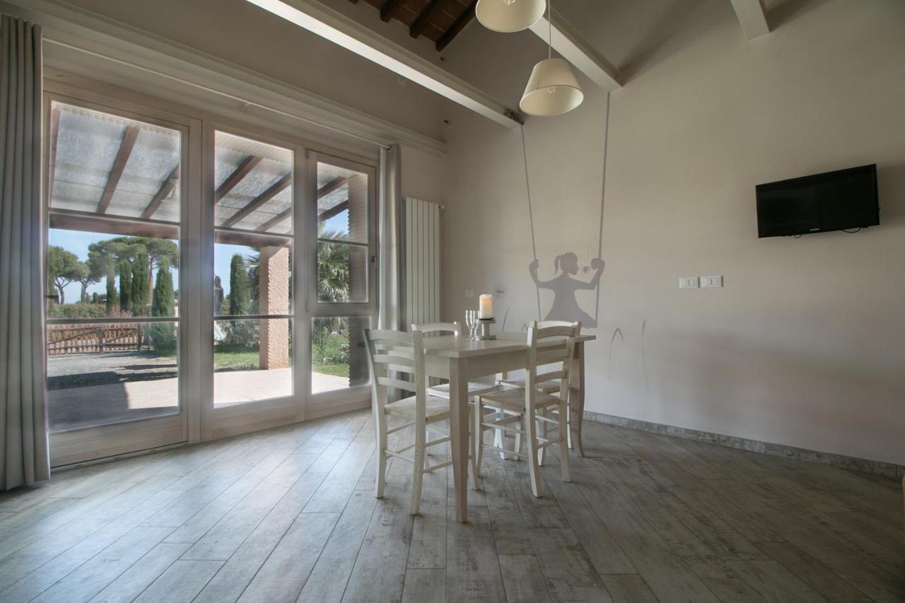 Fattoria Palazzeta - Pet & Family Friendly Aparthotel Cecina  Exteriör bild