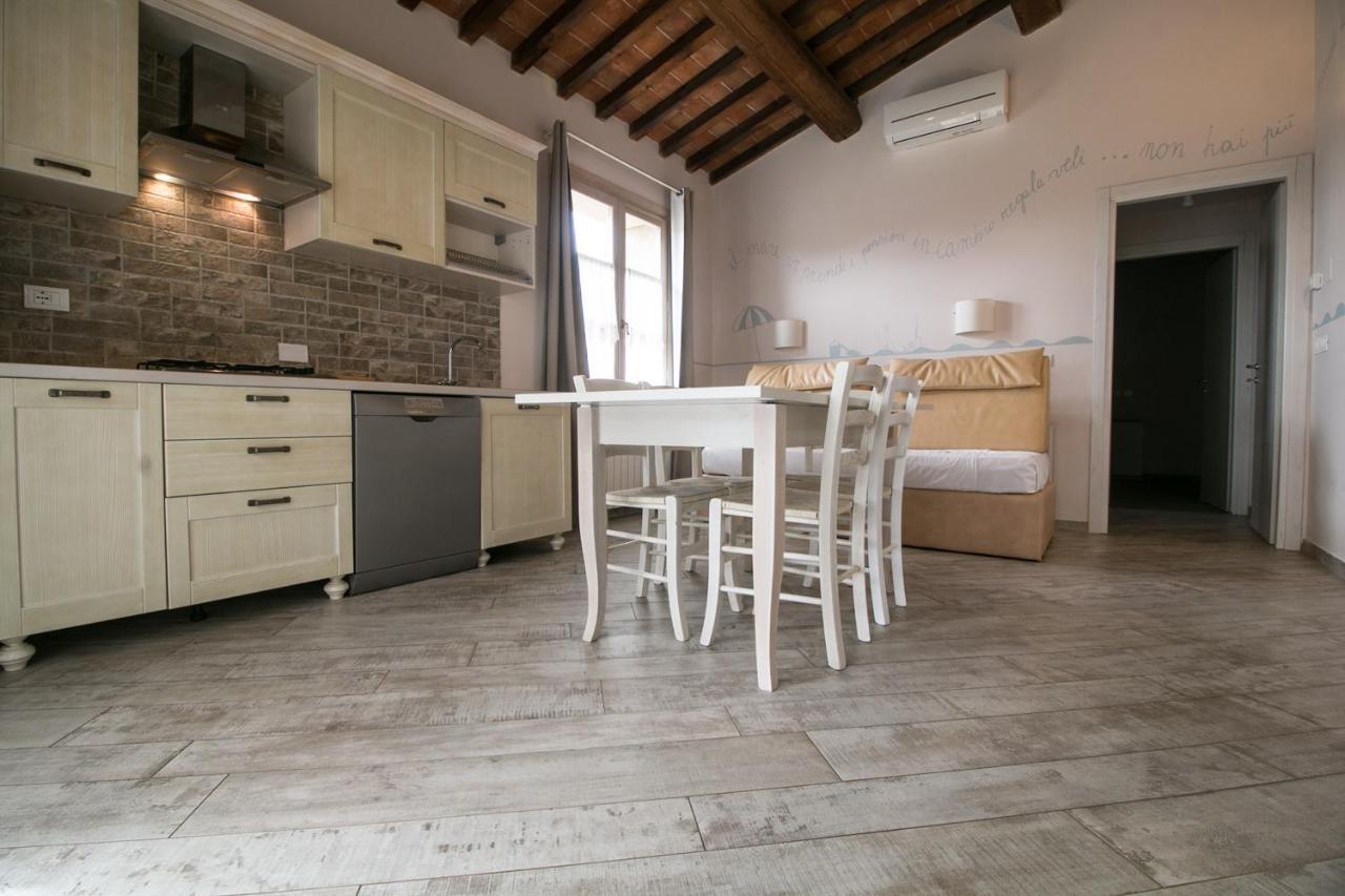 Fattoria Palazzeta - Pet & Family Friendly Aparthotel Cecina  Exteriör bild