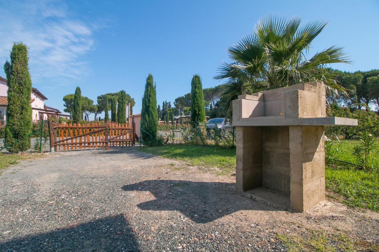 Fattoria Palazzeta - Pet & Family Friendly Aparthotel Cecina  Exteriör bild