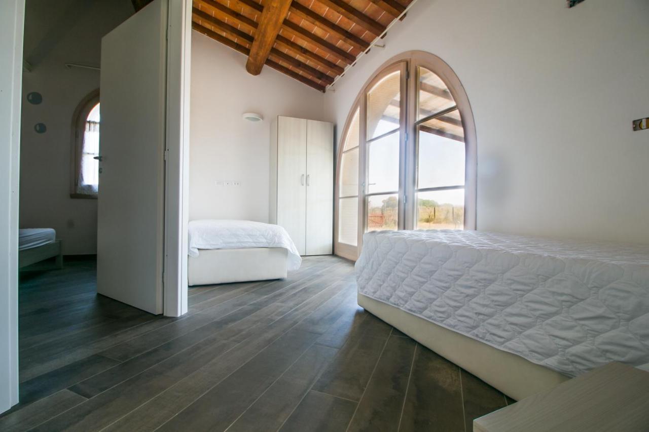 Fattoria Palazzeta - Pet & Family Friendly Aparthotel Cecina  Exteriör bild