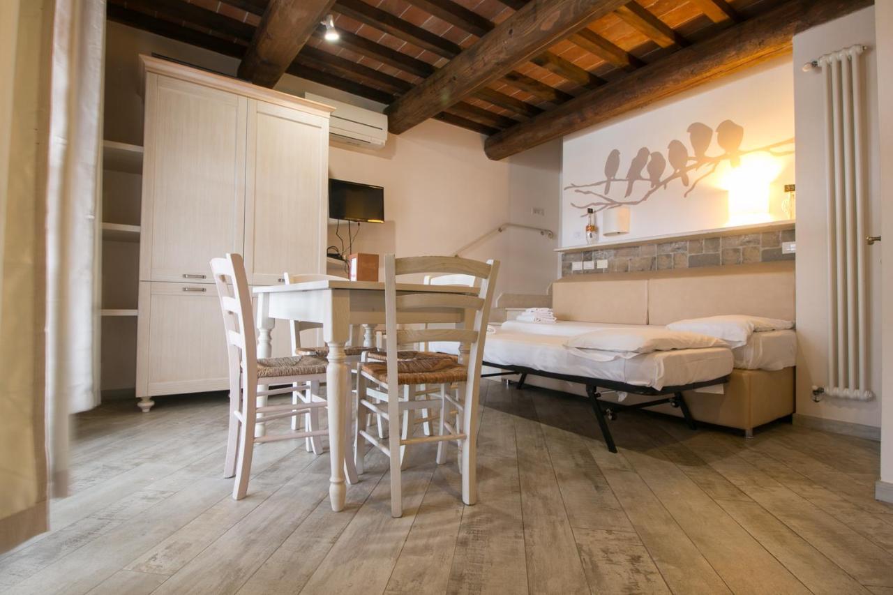 Fattoria Palazzeta - Pet & Family Friendly Aparthotel Cecina  Exteriör bild