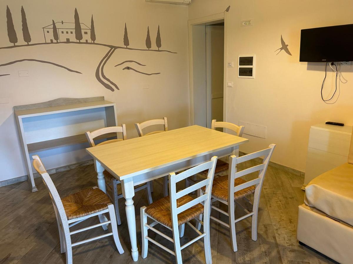 Fattoria Palazzeta - Pet & Family Friendly Aparthotel Cecina  Exteriör bild