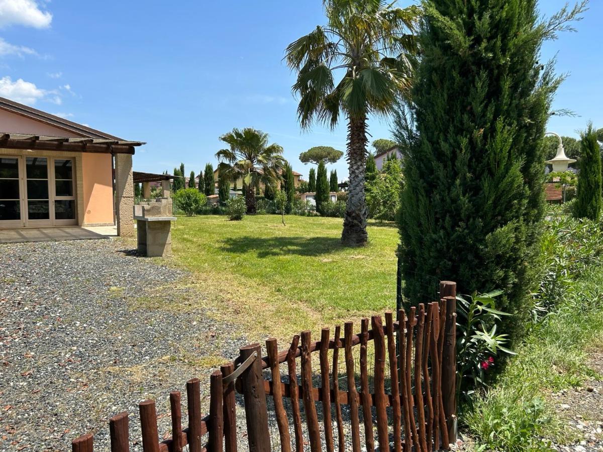 Fattoria Palazzeta - Pet & Family Friendly Aparthotel Cecina  Exteriör bild