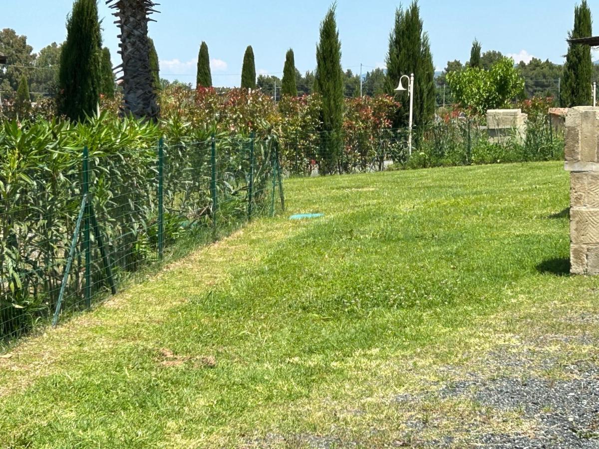 Fattoria Palazzeta - Pet & Family Friendly Aparthotel Cecina  Exteriör bild